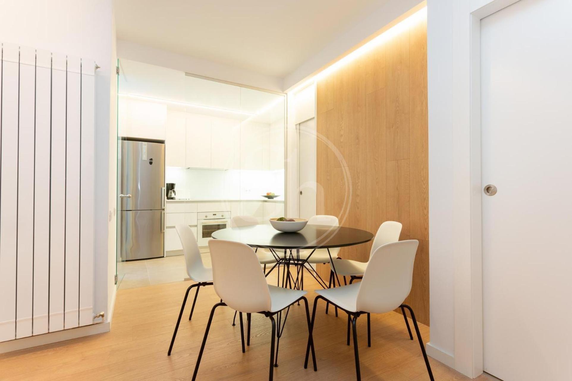 Apartamento Familiar Junto A Hospital Clinic *